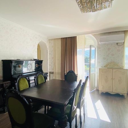 Your Home In Tbilisi Buitenkant foto